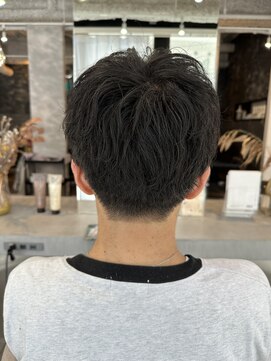 ラビス 浦和(Lovis) 美髪/ネビージュ/大人かわいい/透明感ショート[浦和]