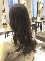ネオリーブギンザ 銀座店(Neolive GINZA)&nbsp;ロングヘアの方におすすめの少しだけレイヤー入れたパーマヘア