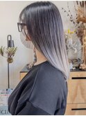 ホワイトベージュのグラデーションカラー