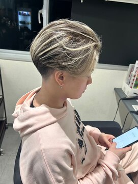 メンズサロン キング 高槻店(Men’s salon K!ng) 波巻きツイストスパイラルパーマ/フェザーパーマ/眉毛/メンズ