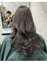 レイ(Lay.)&nbsp;【代表内堀】透明感グレージュレイヤー