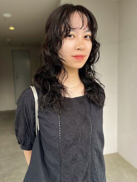 イロウ 天神大名店(IROW) ロングパーマ 前髪 顔周りカット レイヤーカット【天神大名】