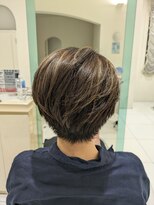 アブニール 我孫子(AVENIR)&nbsp;大人ハイライトショート【我孫子/我孫子駅/髪質改善/学割24】