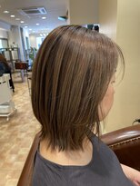 アイニ 河内小阪店(aini)&nbsp;白髪ぼかしカラー白髪ぼかしハイライト大人ショート30、40、50代