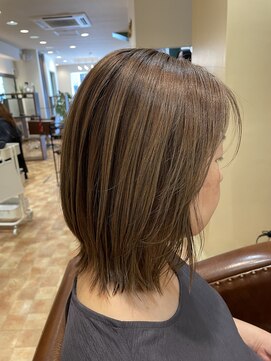 アイニ 河内小阪店(aini) 白髪ぼかしカラー白髪ぼかしハイライト大人ショート30、40、50代