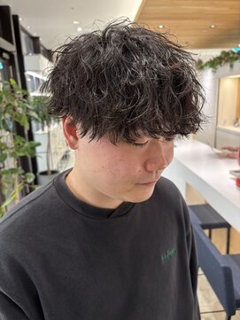 ステアケース 武蔵小杉店(stair:case) 緩めの大人波巻きシャドウパーマ