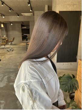 ルーチェバイリベルタ(Luce by liberta) ブリーチ×ベージュ