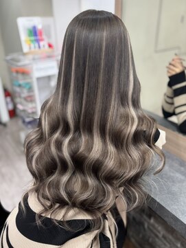 ラピス 横浜(Lapis) グレージュブリーチカラーダブルカラー髪質改善シールエクステ