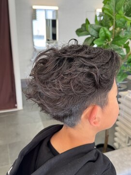 ソレアメンズ(solea men's) 【子供もオシャレに】海外風パーマ