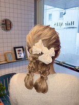 ヘアー アレス(hair ales)&nbsp;編みおろし アップスタイル ボブアレンジ 