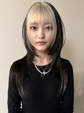 イェン(Yen.) フェイスフレーミングデザインカラーハッシュカットシャギー