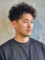 ニアウ 新宿(Niau) MEN’S/リバースセンターパート/ニュアンスパーマ/新宿