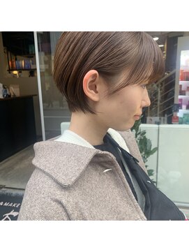 ヘアーアンドメイク シーク 八王子(HAIR&MAKE SeeK) 耳かけショート　天使の羽バング