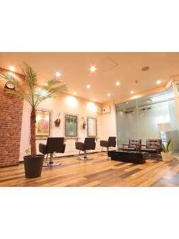 希少国産ヘナ100%取扱◇丁寧なカウンセリングで貴女だけのスタイルを。大人女性から支持を集める技術は必見