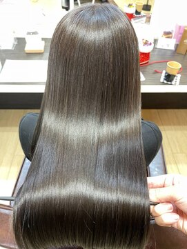 ブルーフィン シセロ(Blue Fin cicero) 王道ナチュラルストレートロングツヤ髪髪質改善クセなしスタイル