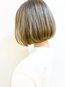 モリオ フロム ロンドン 成増店 【morio成増/玉井】グレージュ　ハイトーン　ボブ