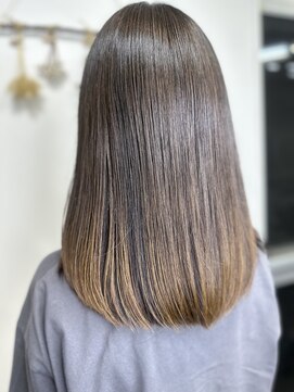 ジウ 上通り(JIU) 20代30代小顔ゆるふミディアムオージュアトリートメント