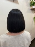 小顔大人可愛い内巻き丸み肩ラインボブ×透明感暗髪カラー