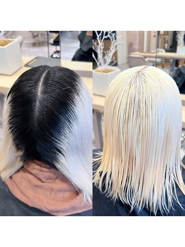 モニカ 原宿店(MONIQA) ホワイトカラー