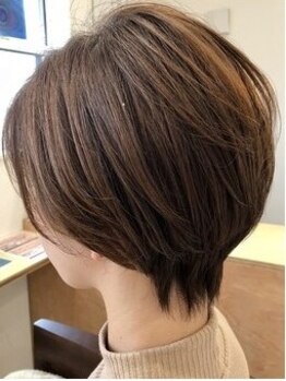 トゥッカ タロ(Tukka talo)の写真/骨格に合わせた似合わせ提案♪スッキリまとまり扱いやすく、ミリ単位まで拘るカットラインで小顔見せ♪