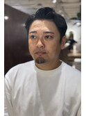 40代七三分け刈り上げショート