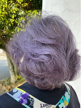 カミオ シオン(KAMIO CION) 【気分が上がる！デザインカラーショートボブ】