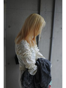 ジーナ 福岡藤崎(Zina) ブリーチリタッチで出す透明感