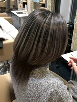 アウラ(AURA)&nbsp;盛岡ダブルカラーブロンドハイトーンミルクティーベージュ韓国