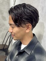ダグ 横浜(DUG)&nbsp;センターパート/シャドウパーマ/ワンカールパーマ
