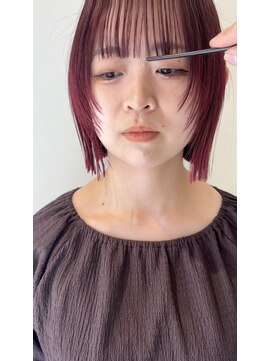 シエル ドゥ サワ(ciel de SAWA) プツッとボブ×ワインレッド 顔まわりレイヤーで小顔見え