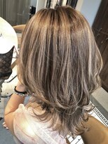 リバレッジ 広尾(Leverage)&nbsp;外国人風ハイトーンハイライト