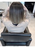 シルバーベージュ