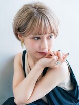 【aRietta秋山すみれ】ホワイトベージュ　シースルー　ショート