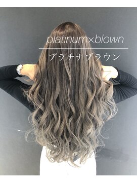 ルーア(Lua) グラデーションカラー、エクステ、インナーカラー、ダブルカラー