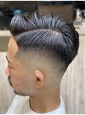 前髪ハイライト　フェード<理容室> <男性専門>〈髪質改善〉