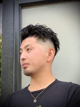 ヘアー カスタム スタジオ カルチャー(HAIR KUSTOM STUDIO KULTURE) skin fade/perm