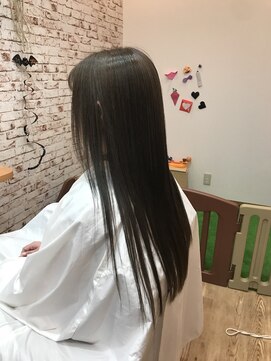 レストタイムマムヘアー(Rest Time Mom hair) アッシュカラー髪質改善超ロング