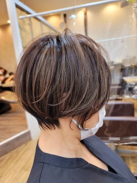 ヘアーズビースリー ポートサイド 大人くびれショート　20代30代40代50代