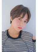 【荒木依莉亜】大人フェミニンショート/透明感ベージュブラウン