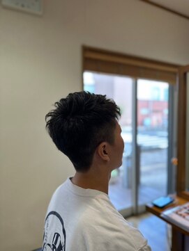 ラクヘアー 上福岡店 30代40代刈り上げナチュラルショートスタイル