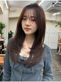 顔まわりレイヤーミディアムロング