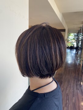 ミラートーク(MIRROR TALK) ショートボブ