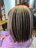 アン(Hair make un)&nbsp;ポイントブリーチカラー