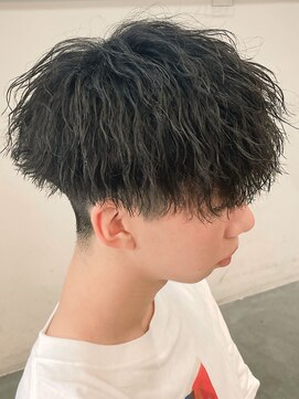 バース バイ ハピネス(BIRTH by happiness) 奈良men's縦落ちツイストスパイラルパーマ