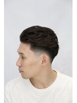 カーウォッシュバーバー(CARWASH BARBER)&nbsp;オールバックフェードビジカジスタイル