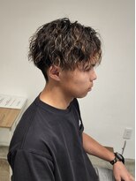 ニアウ 伊勢崎連取店(Niau)&nbsp;刈り上げショートセンターパートツイストスパイラルパーマ