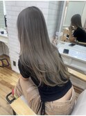 アッシュグレージュ