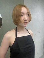 キャロルガーデンズ ボコカ 表参道(Carroll Gardens bococa)&nbsp;ゴールド、前上がりボブ