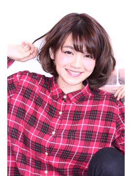 アドール(ADOR) ゆるふわショートミディスタイル