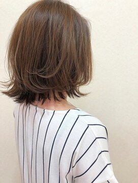 ココカラヘアー プラス(cococara‐hair plus) 【cococara】2018年人気スタイル、『切りっぱなし風』外ハネボブ